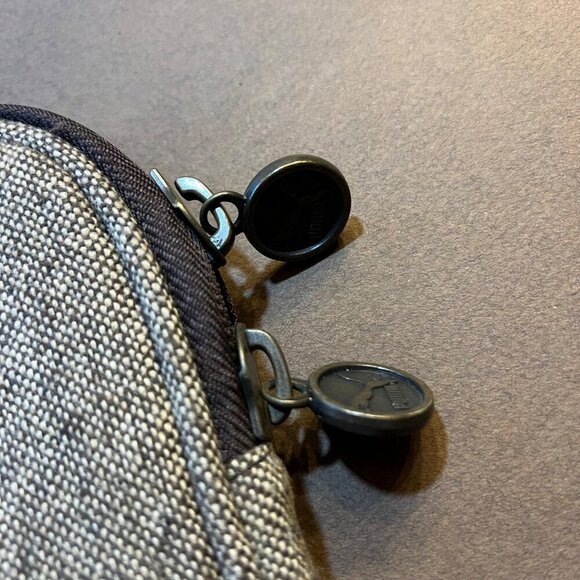 Puma Tablet Sleeve 10" Brown & Black Textured Fabric With Zipper Closure Padded - Picture 6 of 6